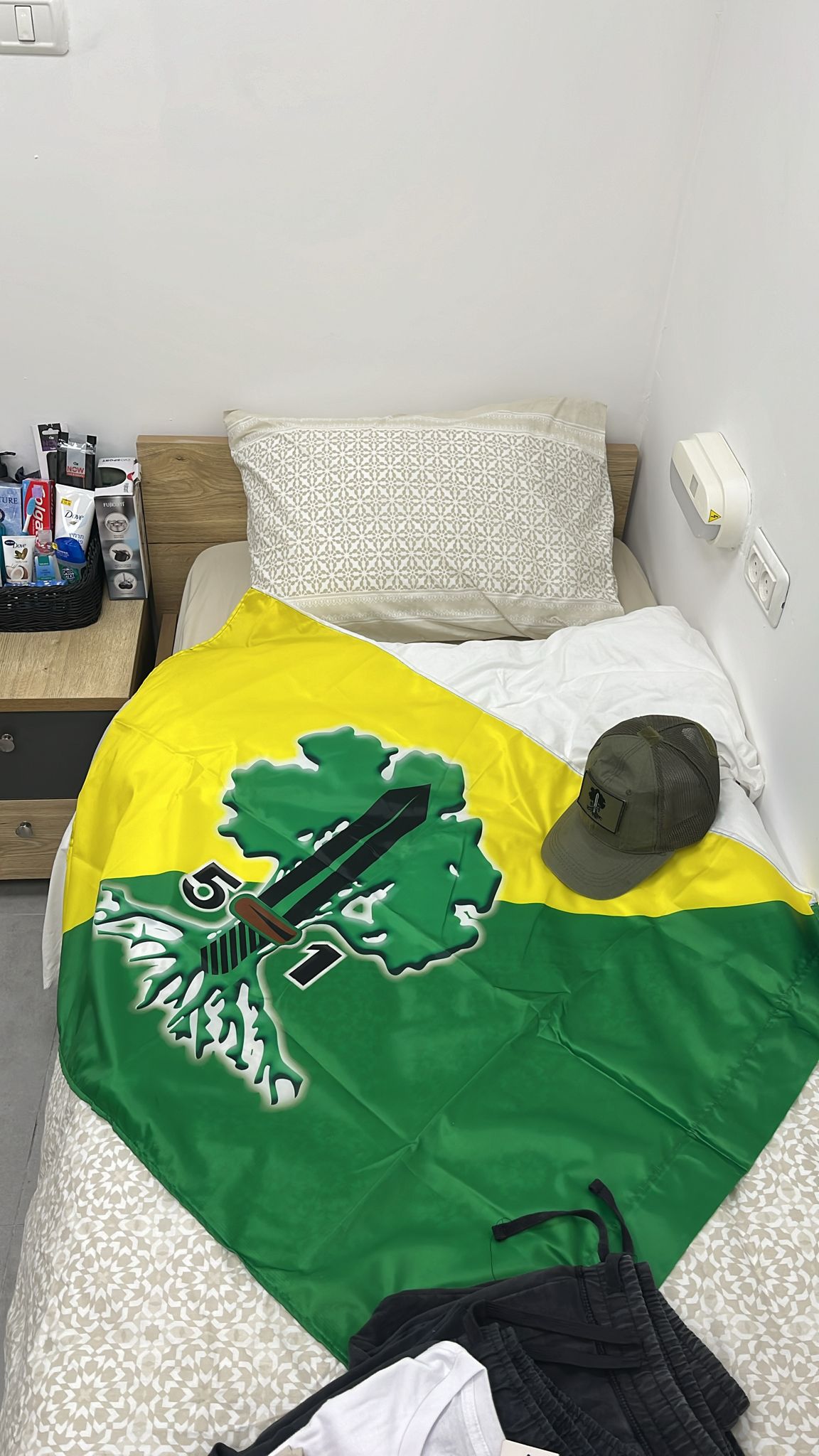 חדרו של עידן