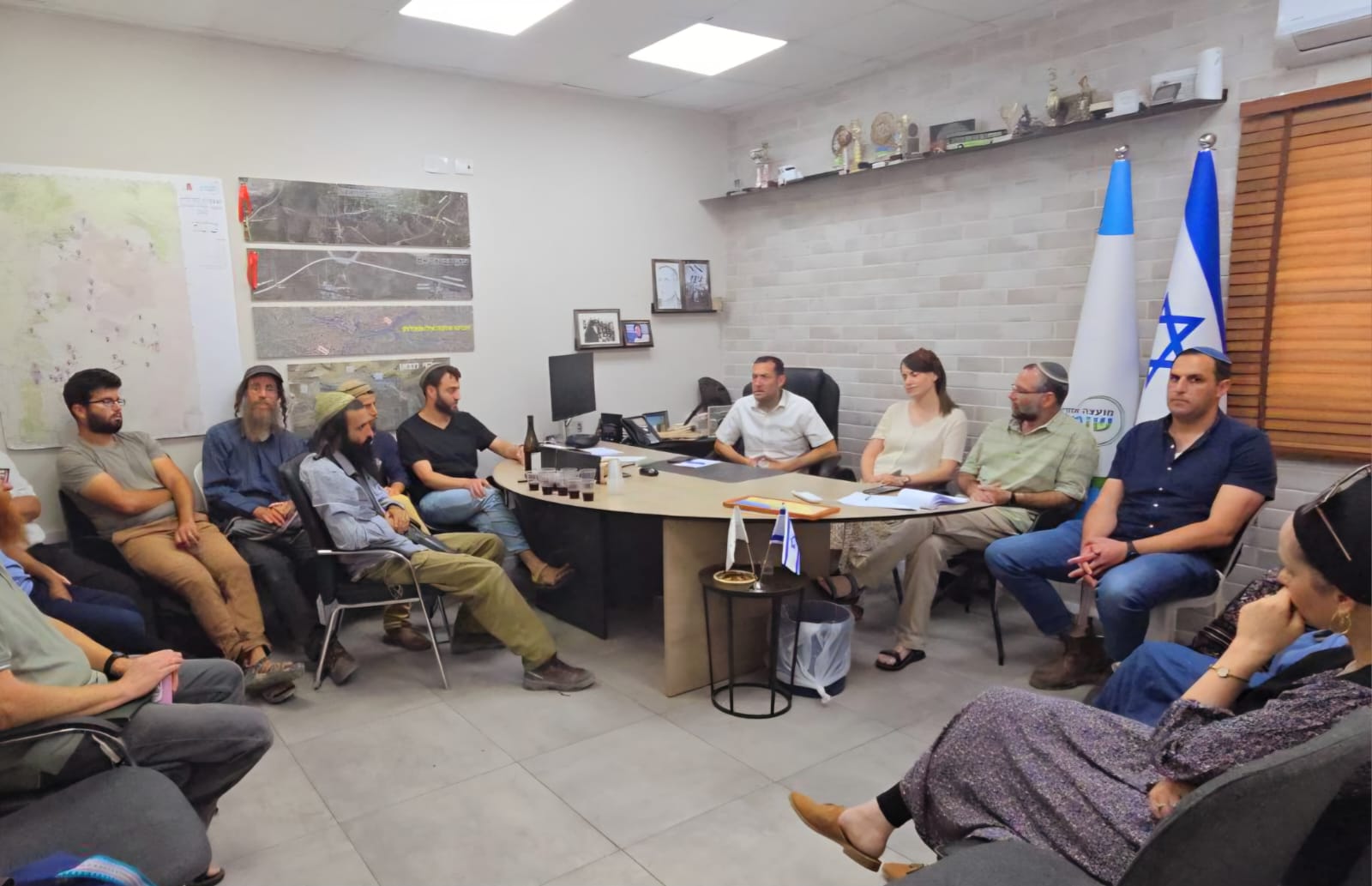 Встреча в офисе Йоси Дагана