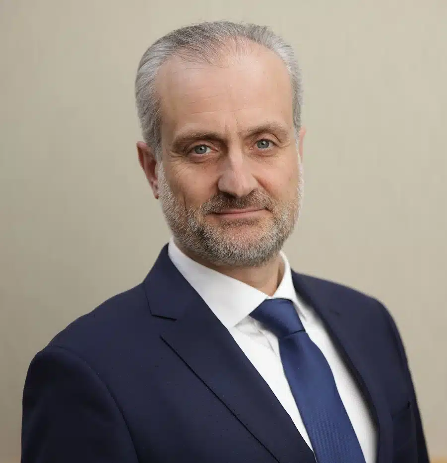 Д-р Эммануэль Навон  