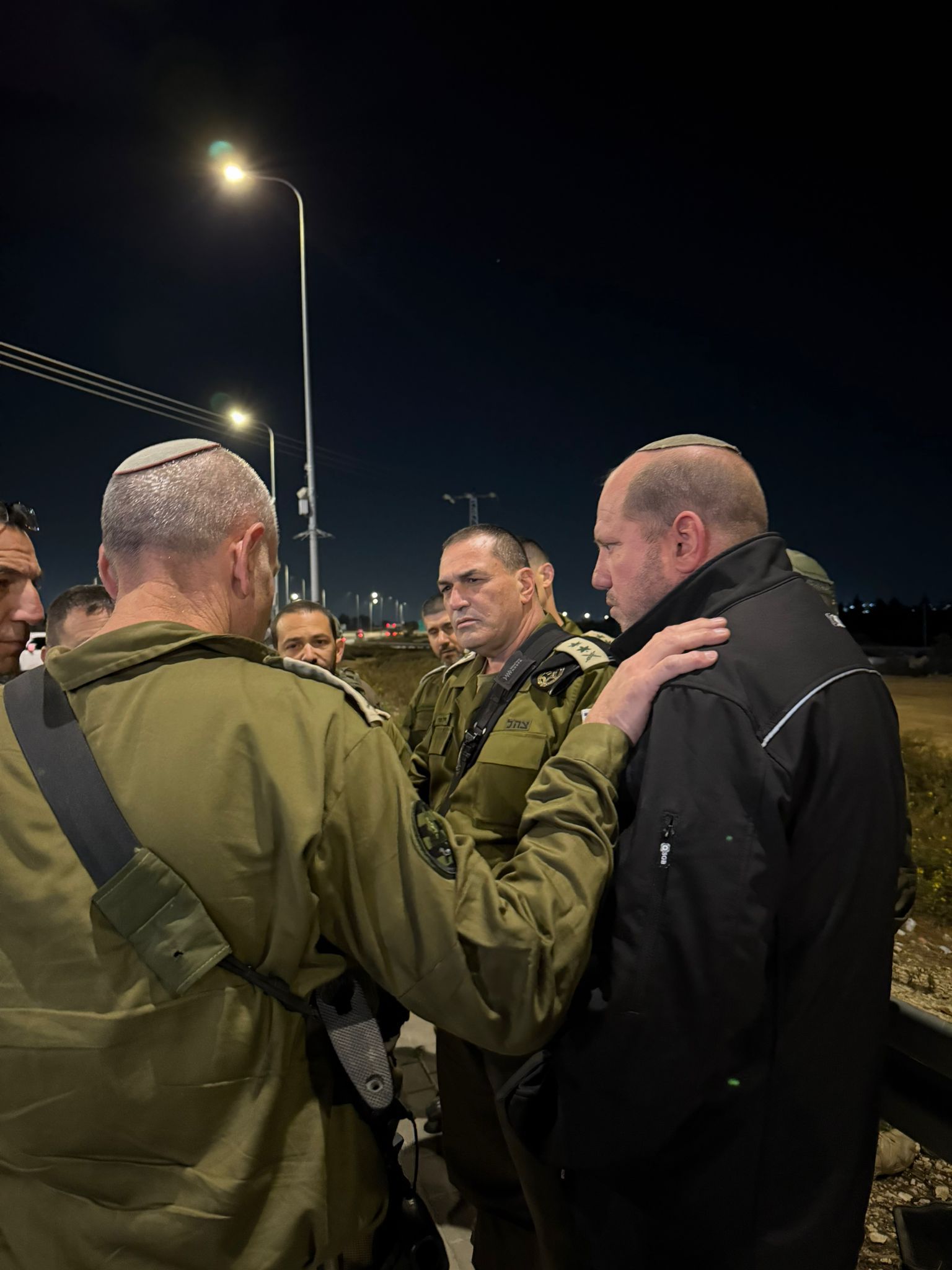 הרמטכ"ל בזירת הפיגוע בצומת הגוש