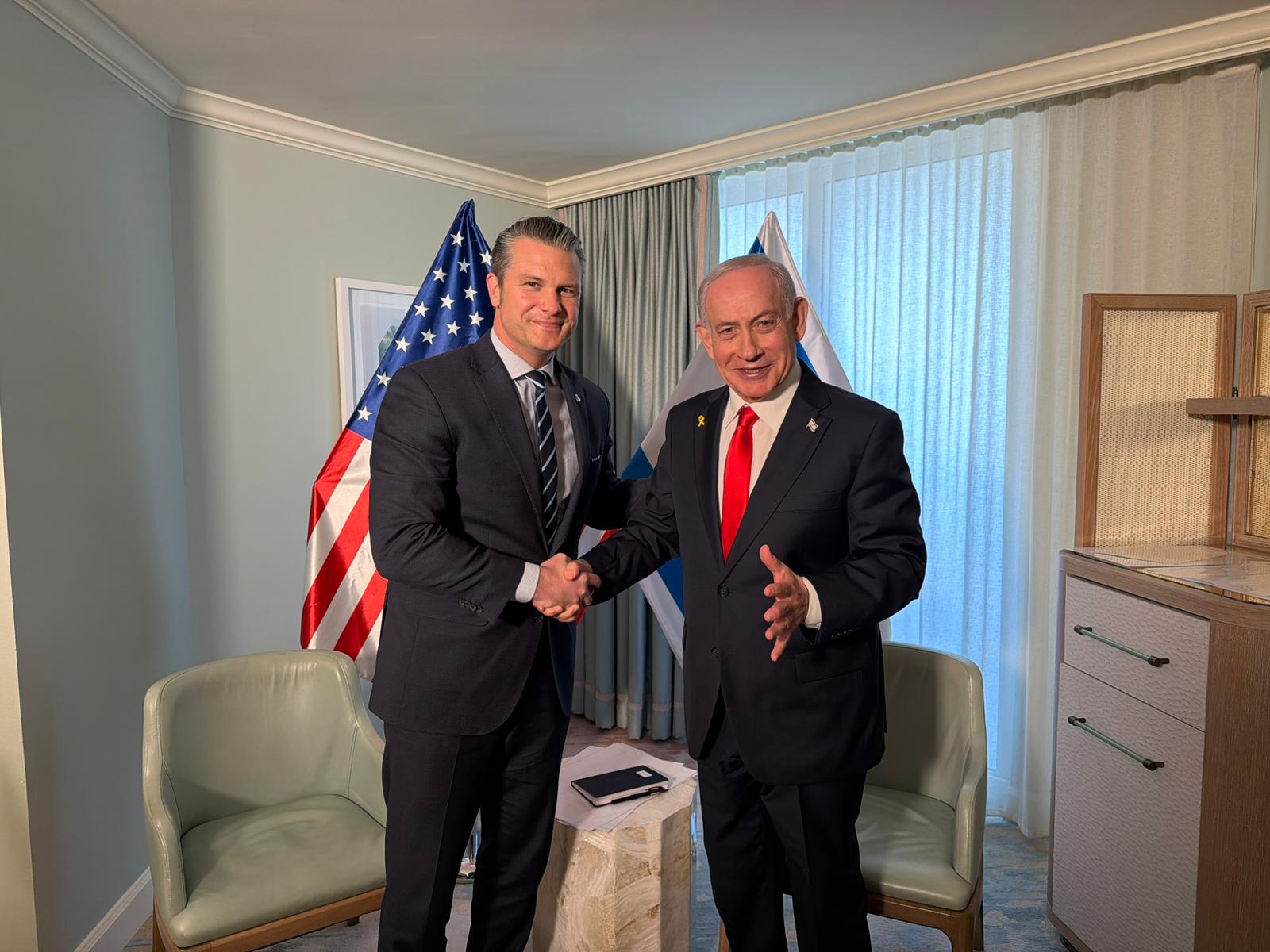 נתניהו ופיט הגסת'