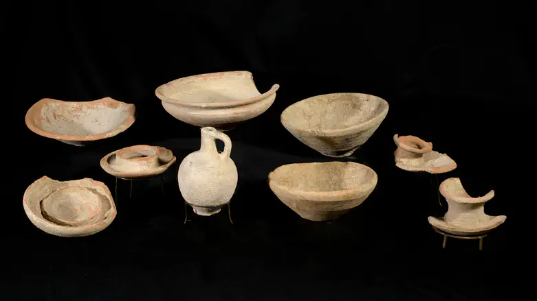 3,200-year-old vessels from the Gal’on excavations.