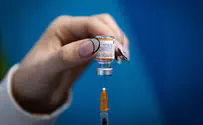 Pfizer: трех доз вакцины против «Омикрона» хватит