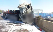 Возле Петах-Тиквы погиб водитель загоревшегося грузовика