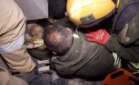 Солдаты ЦАХАЛ спасают пострадавших от землетрясения