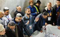 Семьи похищенных израильтян молятся у гробницы Любавичского Ребе