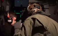 9-летний Охад Мондер в кабине вертолёта после плена ХАМАСа