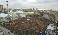 Суд запретил отмечать "Оранжевую революцию" в Украине