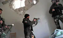 Видео: сирийский повстанец, «родившийся в рубашке»