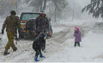 Дождь и снегопад «парализовал» главное шоссе Израиля