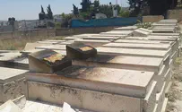 Фото: оскверненные надгробия на Хар ха-Зеитим – кто в ответе?