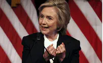 Клинтон настаивает на наказании Ирана за баллистические ракеты