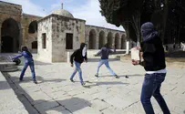 Бунт на Храмовой горе: в евреев летят камни и петарды