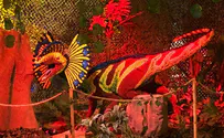 Выставка в Холоне: коронавирус не пугает динозавров
