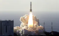 Запущен первый арабский космический корабль