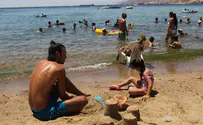Тысячи палестинцев рвутся в Израиль… на пляжи!