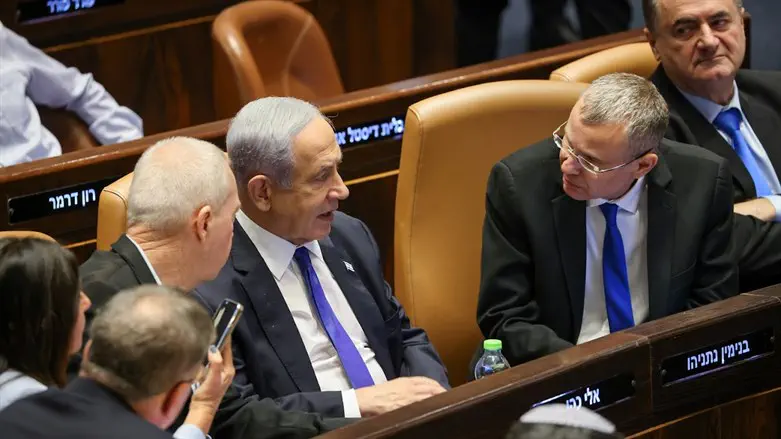 Галант, Нетаньяху и Левин