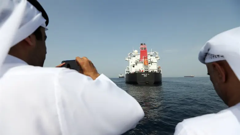 Нефтяной порт Фуджейра. ОАЭ